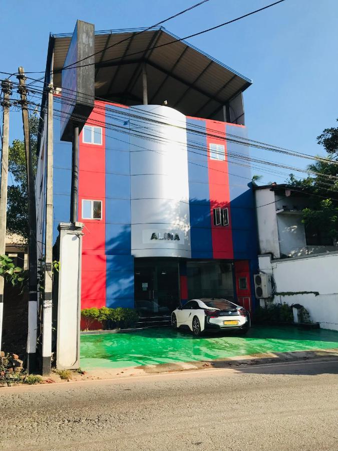Alina Budget Hotel Kaduwela Exteriér fotografie