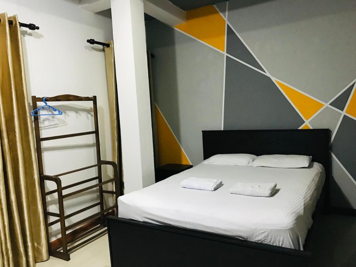 Alina Budget Hotel Kaduwela Exteriér fotografie