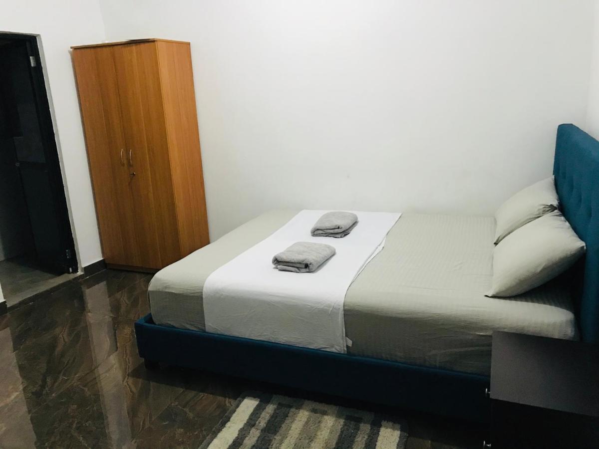 Alina Budget Hotel Kaduwela Exteriér fotografie